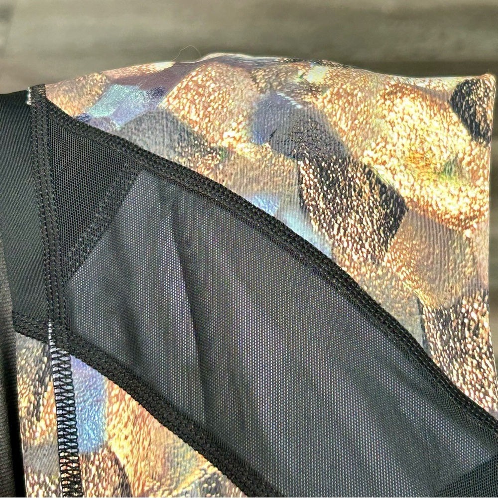 Athleta Asym Mesh Sonar Honeycomb Print Leggings - Size S - Picture 11 of 12